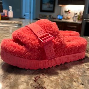 UGG Fluffita Slipper